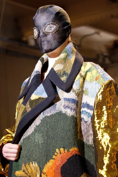 Look 26